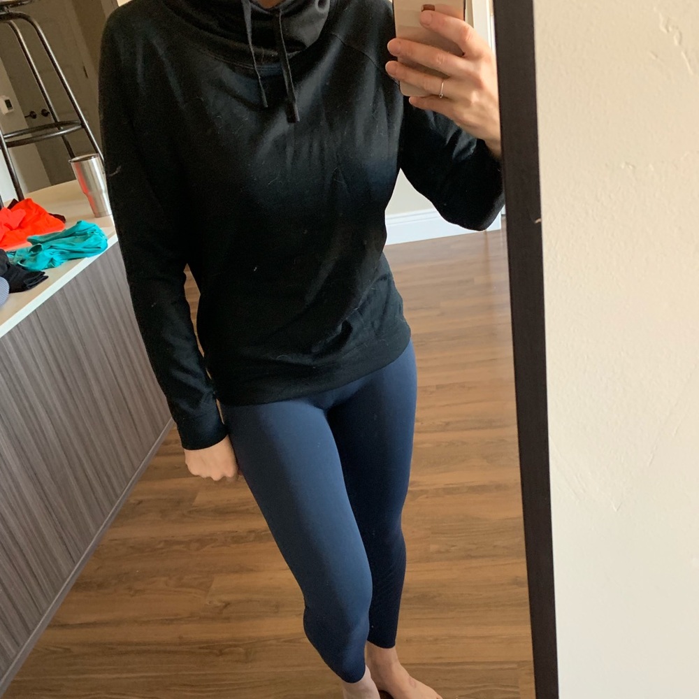 2 Nike Cowl Neck Pullover